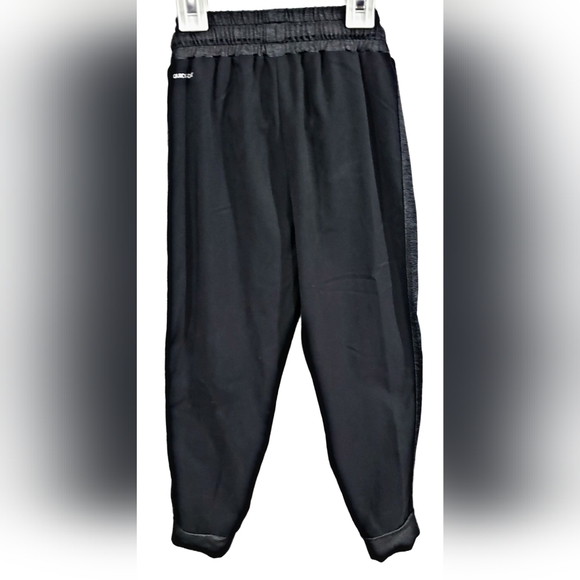 Xersion Boys Cuffed Black Track Pants Size 6/7 - Picture 2 of 4